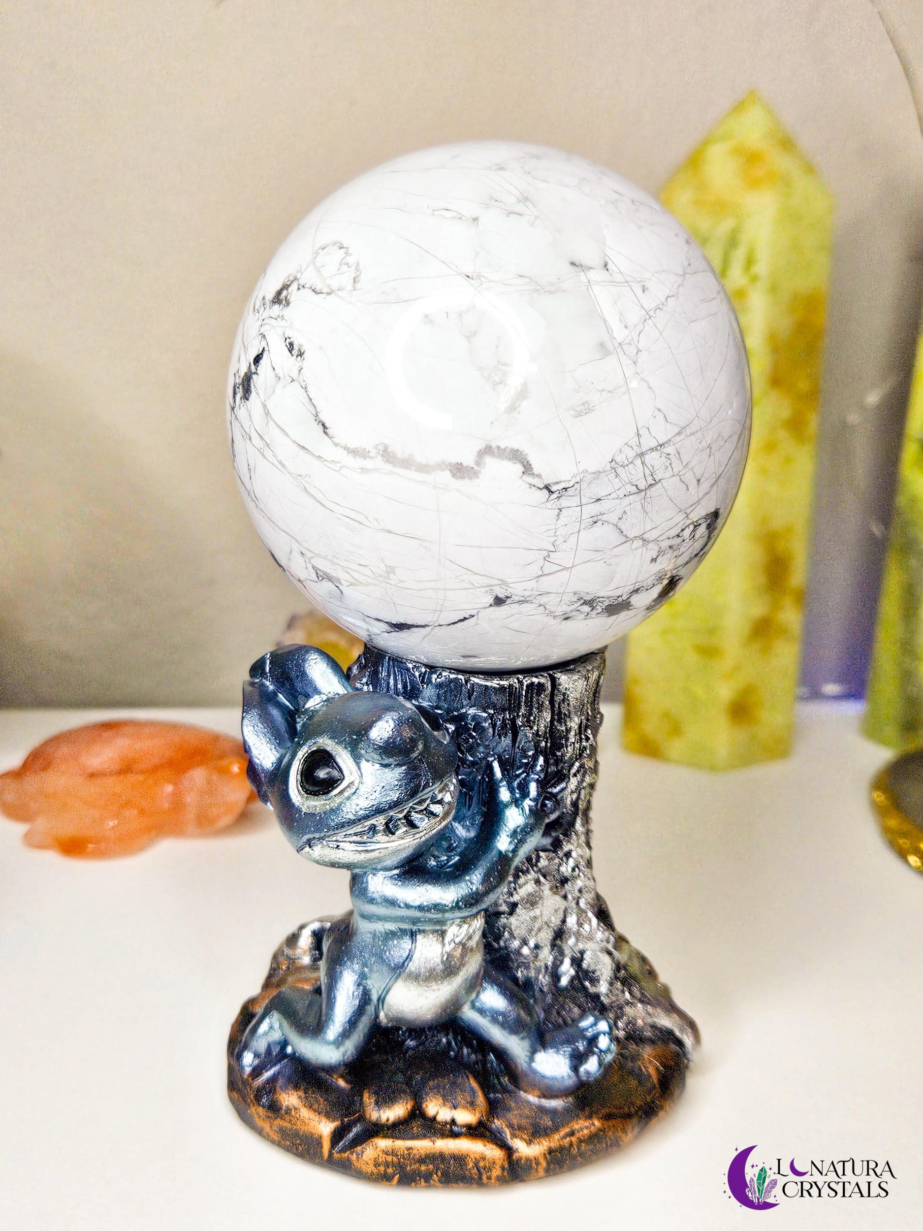 Stitch Color Sphere Stand