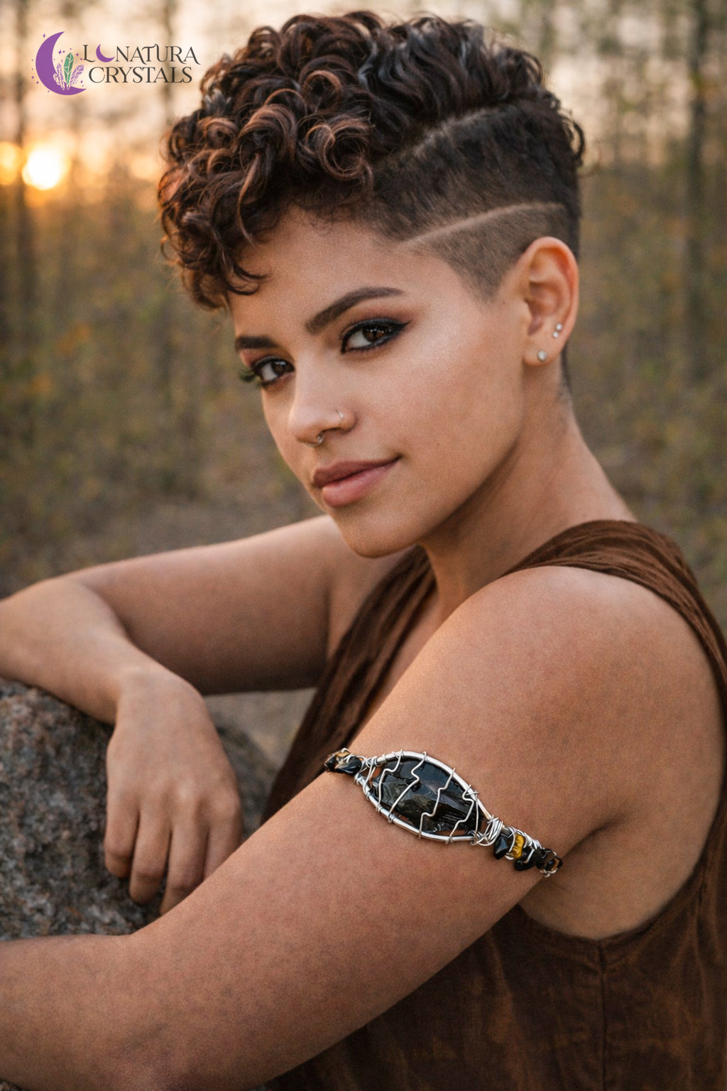 Portal Protección • Pieza 3 | Cuff de Brazo | Joyería Artesanal Ritualizada